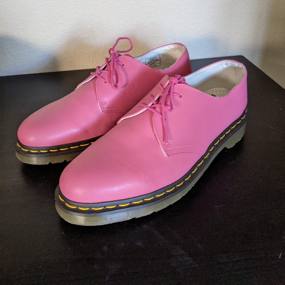NEW Dr Martens Pink Oxfords Sz 10